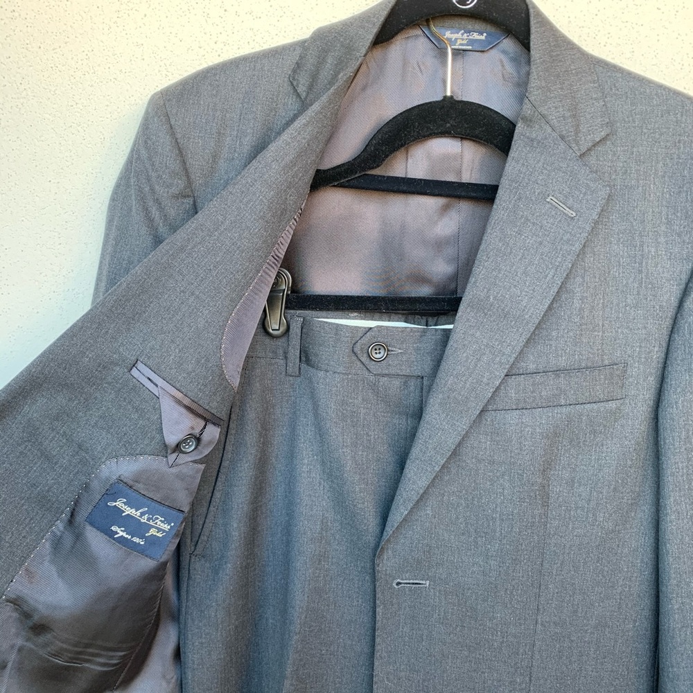 NWOT Men’s Suit Joseph & Feiss